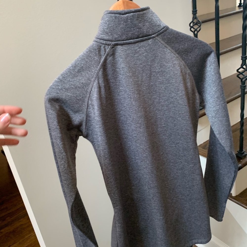 Pullover - Picture 2 of 2